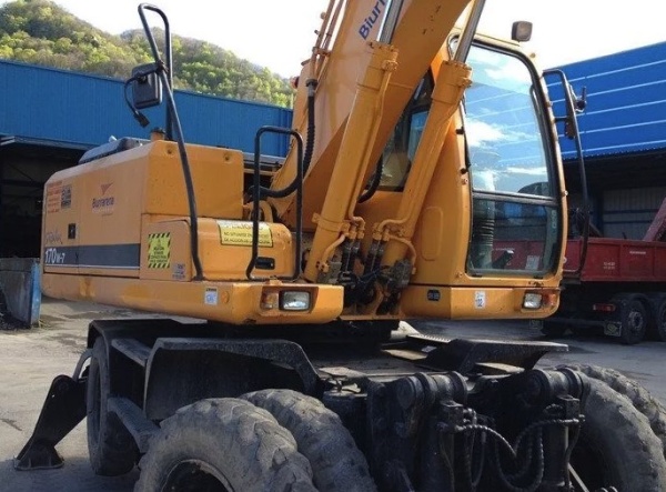 Фара экскаватор Хёндай (Hyundai ) R170W-7, R170W-9  Wesem Zetor RE.21178 с рамкой