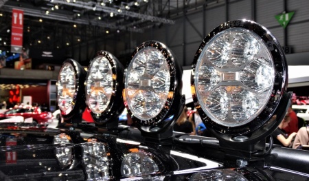 Фара дальнего света LUM1.50800 Wesem FERVOR 220 LED с габаритом, 12/24 В, ведущие число 50